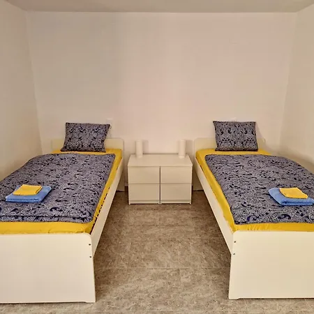 Kuku Apartamento *